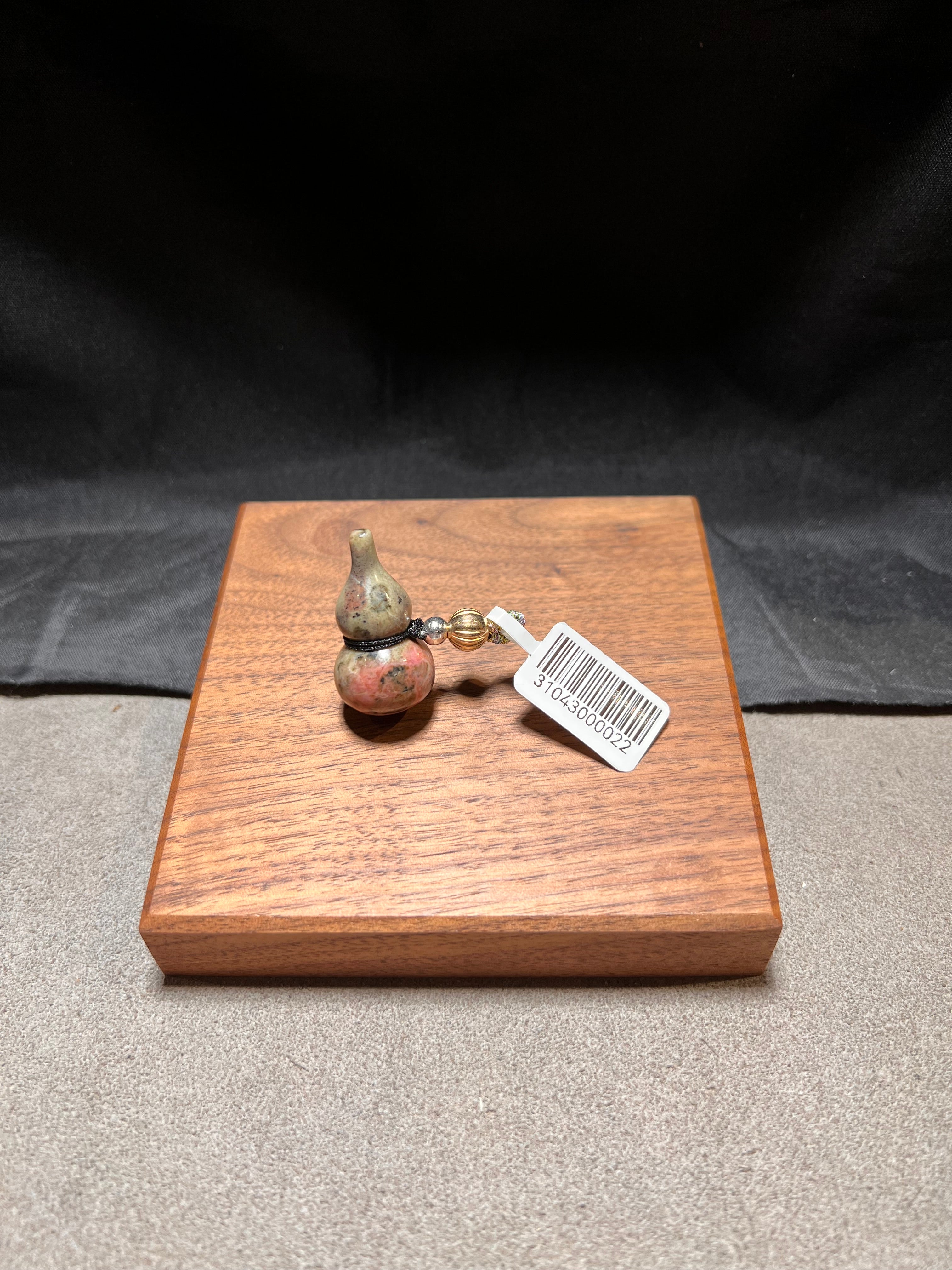 水晶, 水晶店, 水晶手鍊, 水晶手串, 晶石擺設, 水晶DIY, 水晶原石, 消磁淨化, 純露噴霧, 招財水晶, 人緣水晶, 能量水晶, 觀塘水晶店, 手工飾品, 命定水晶, 水晶工作坊, 晶石吊墜, 水晶飾物, 避邪保平安, 舒緩情緒, 招貴人, 專屬訂製, 貔貅掛飾, 線上訂製, 礦區原石, 鈦晶, 金髮晶, 拉長石, 海藍寶, 水晶手鐲, 空間淨化, 能量平衡, 天然礦石, 櫻花瑪瑙, 黑曜石, 捷克隕石, 瑪瑙扣, 招財貓掛飾, 達摩擺件, 透石膏, 願望瓶, 礦石切割, 脈輪平衡, 靈性成長, 禮物推薦, 晶石原礦, Crystal, Crystal Shop, Crystal Bracelet, Crystal Ornament, DIY Crystal, Raw Stone, Cleansing, Hydrosol Spray, Wealth Crystal, Relationship Crystal, Healing Energy, Kwun Tong Crystal Shop, Handmade Jewelry, Destiny Crystal, Crystal Workshop, Cry