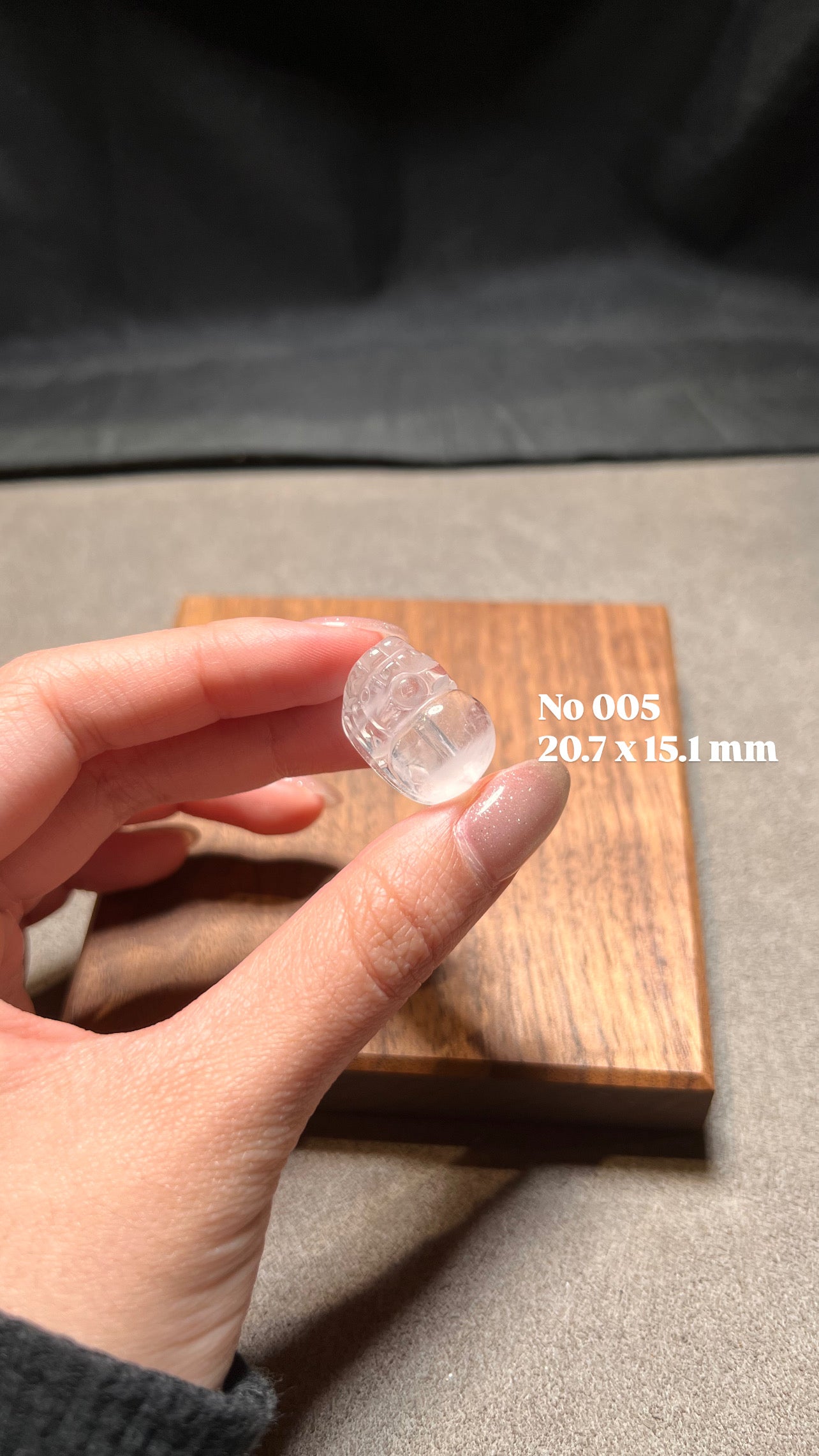 水晶, 水晶店, 水晶手鍊, 水晶手串, 晶石擺設, 水晶DIY, 水晶原石, 消磁淨化, 純露噴霧, 招財水晶, 人緣水晶, 能量水晶, 觀塘水晶店, 手工飾品, 命定水晶, 水晶工作坊, 晶石吊墜, 水晶飾物, 避邪保平安, 舒緩情緒, 招貴人, 專屬訂製, 貔貅掛飾, 線上訂製, 礦區原石, 鈦晶, 金髮晶, 拉長石, 海藍寶, 水晶手鐲, 空間淨化, 能量平衡, 天然礦石, 櫻花瑪瑙, 黑曜石, 捷克隕石, 瑪瑙扣, 招財貓掛飾, 達摩擺件, 透石膏, 願望瓶, 礦石切割, 脈輪平衡, 靈性成長, 禮物推薦, 晶石原礦, Crystal, Crystal Shop, Crystal Bracelet, Crystal Ornament, DIY Crystal, Raw Stone, Cleansing, Hydrosol Spray, Wealth Crystal, Relationship Crystal, Healing Energy, Kwun Tong Crystal Shop, Handmade Jewelry, Destiny Crystal, Crystal Workshop, Cry