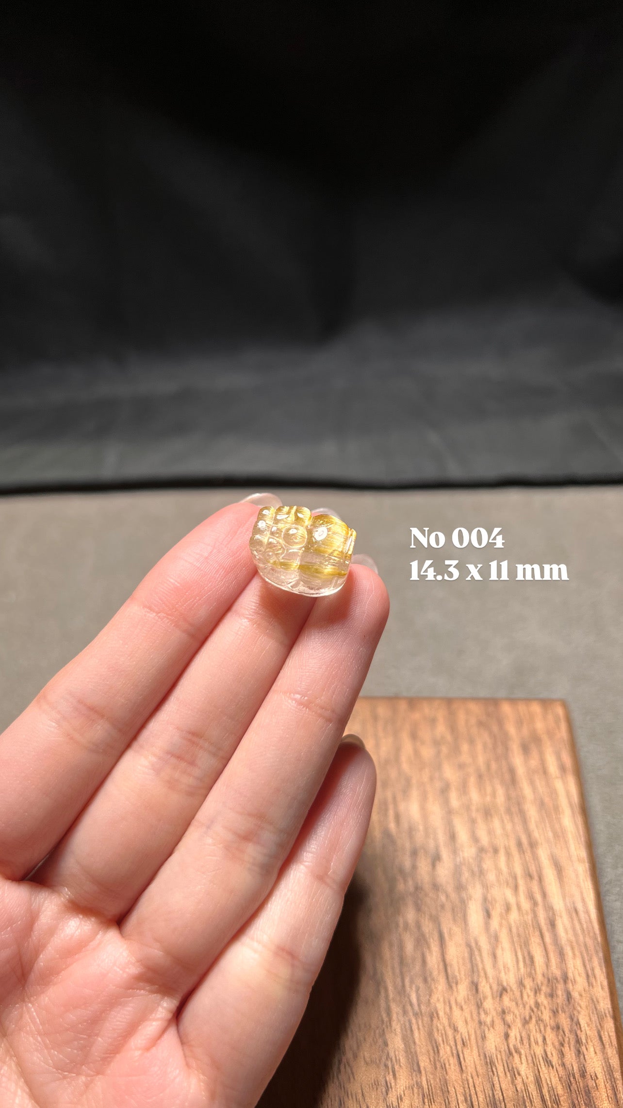 水晶, 水晶店, 水晶手鍊, 水晶手串, 晶石擺設, 水晶DIY, 水晶原石, 消磁淨化, 純露噴霧, 招財水晶, 人緣水晶, 能量水晶, 觀塘水晶店, 手工飾品, 命定水晶, 水晶工作坊, 晶石吊墜, 水晶飾物, 避邪保平安, 舒緩情緒, 招貴人, 專屬訂製, 貔貅掛飾, 線上訂製, 礦區原石, 鈦晶, 金髮晶, 拉長石, 海藍寶, 水晶手鐲, 空間淨化, 能量平衡, 天然礦石, 櫻花瑪瑙, 黑曜石, 捷克隕石, 瑪瑙扣, 招財貓掛飾, 達摩擺件, 透石膏, 願望瓶, 礦石切割, 脈輪平衡, 靈性成長, 禮物推薦, 晶石原礦, Crystal, Crystal Shop, Crystal Bracelet, Crystal Ornament, DIY Crystal, Raw Stone, Cleansing, Hydrosol Spray, Wealth Crystal, Relationship Crystal, Healing Energy, Kwun Tong Crystal Shop, Handmade Jewelry, Destiny Crystal, Crystal Workshop, Cry