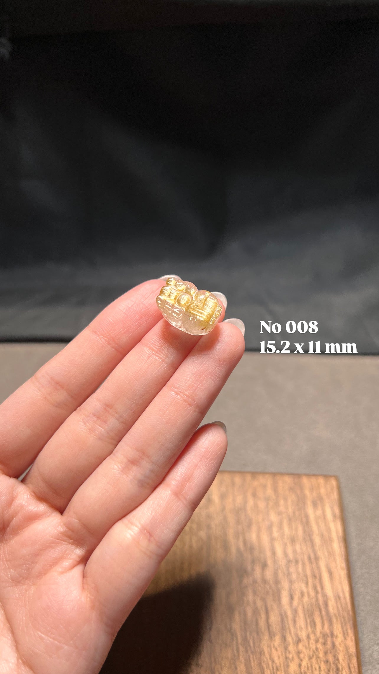 水晶, 水晶店, 水晶手鍊, 水晶手串, 晶石擺設, 水晶DIY, 水晶原石, 消磁淨化, 純露噴霧, 招財水晶, 人緣水晶, 能量水晶, 觀塘水晶店, 手工飾品, 命定水晶, 水晶工作坊, 晶石吊墜, 水晶飾物, 避邪保平安, 舒緩情緒, 招貴人, 專屬訂製, 貔貅掛飾, 線上訂製, 礦區原石, 鈦晶, 金髮晶, 拉長石, 海藍寶, 水晶手鐲, 空間淨化, 能量平衡, 天然礦石, 櫻花瑪瑙, 黑曜石, 捷克隕石, 瑪瑙扣, 招財貓掛飾, 達摩擺件, 透石膏, 願望瓶, 礦石切割, 脈輪平衡, 靈性成長, 禮物推薦, 晶石原礦, Crystal, Crystal Shop, Crystal Bracelet, Crystal Ornament, DIY Crystal, Raw Stone, Cleansing, Hydrosol Spray, Wealth Crystal, Relationship Crystal, Healing Energy, Kwun Tong Crystal Shop, Handmade Jewelry, Destiny Crystal, Crystal Workshop, Cry