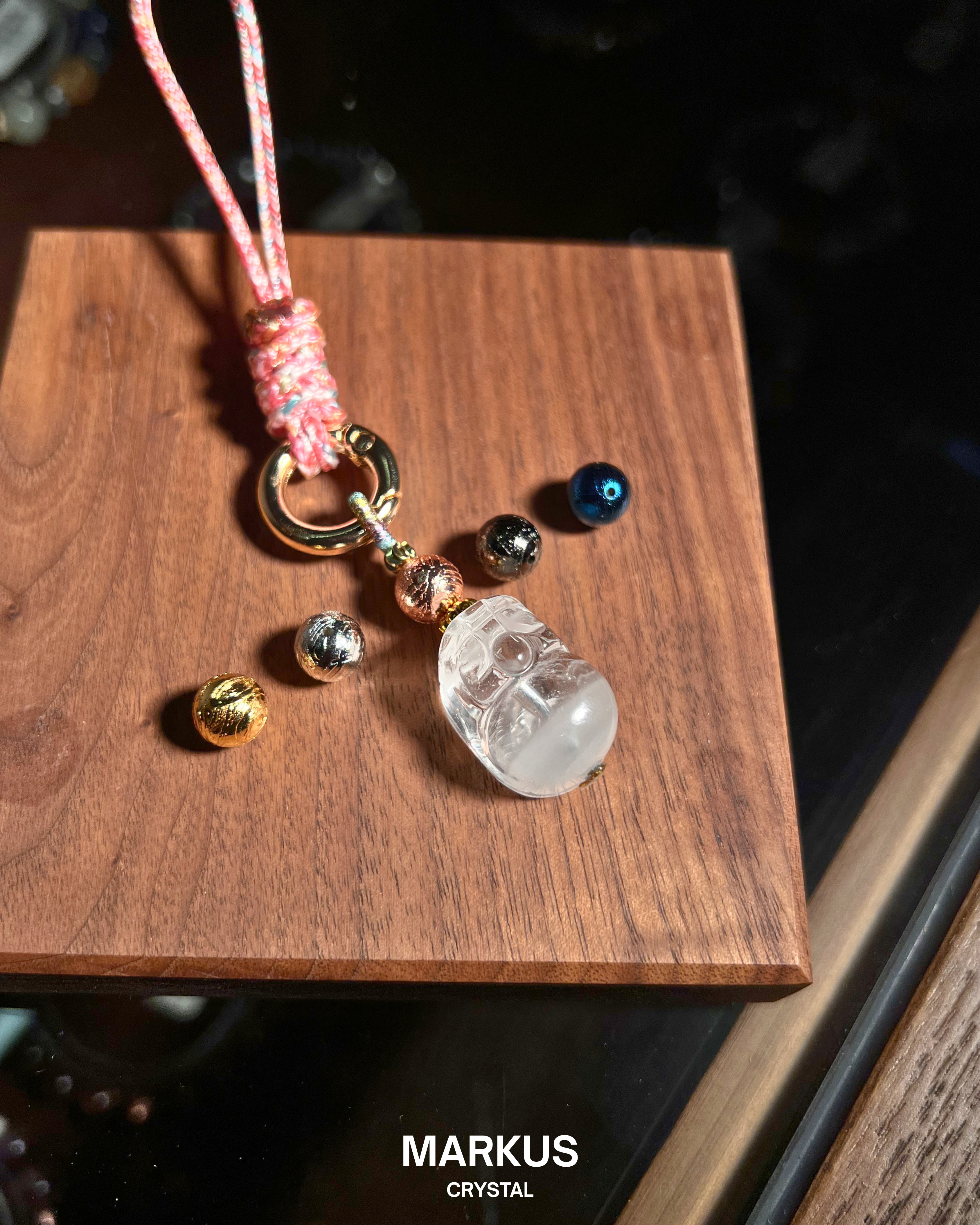 水晶, 水晶店, 水晶手鍊, 水晶手串, 晶石擺設, 水晶DIY, 水晶原石, 消磁淨化, 純露噴霧, 招財水晶, 人緣水晶, 能量水晶, 觀塘水晶店, 手工飾品, 命定水晶, 水晶工作坊, 晶石吊墜, 水晶飾物, 避邪保平安, 舒緩情緒, 招貴人, 專屬訂製, 貔貅掛飾, 線上訂製, 礦區原石, 鈦晶, 金髮晶, 拉長石, 海藍寶, 水晶手鐲, 空間淨化, 能量平衡, 天然礦石, 櫻花瑪瑙, 黑曜石, 捷克隕石, 瑪瑙扣, 招財貓掛飾, 達摩擺件, 透石膏, 願望瓶, 礦石切割, 脈輪平衡, 靈性成長, 禮物推薦, 晶石原礦, Crystal, Crystal Shop, Crystal Bracelet, Crystal Ornament, DIY Crystal, Raw Stone, Cleansing, Hydrosol Spray, Wealth Crystal, Relationship Crystal, Healing Energy, Kwun Tong Crystal Shop, Handmade Jewelry, Destiny Crystal, Crystal Workshop, Cry
